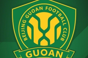 国安俱乐部内部人士回应称，俱乐部解散及股东变动消息属实，但“欠薪8个月”为不实传闻。