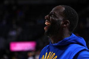 追梦：李哥回归，科尔却让我继续首发，内心狂喜但表面稳如老狗。