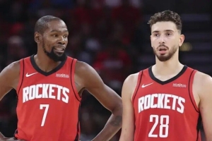 莱纳德对决扬尼斯的关键一击；阿门迎战弗拉格；约基奇对战小萨