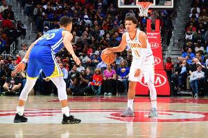 库里：特雷-杨被称作“下一个我”，这让我第一次意识到自己的影响力。