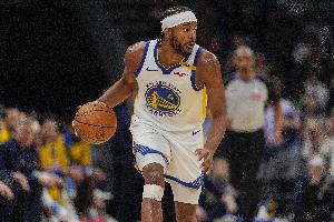 穆评：当你专注于防守、拼抢篮板和积极跑动时，往往能为自己创造出空位机会。