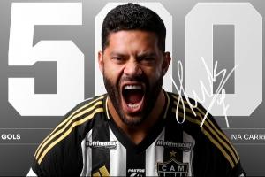 胡尔克轰出里程碑式一射！39岁绿巨人392场斩获生涯第500球，职业生涯972场轰入500球并豪取24座冠军奖杯。