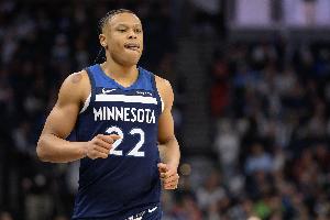 克拉克：亚历山大·沃克的离队有些出乎意料，但我们的防守有望重返联盟前五。