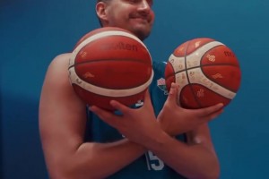 能否同时统治NBA和FIBA？约基奇今年能率领塞尔维亚夺冠吗