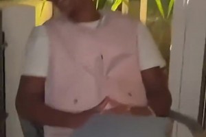 亚马尔与女友Nicki Nicole共进浪漫晚餐 