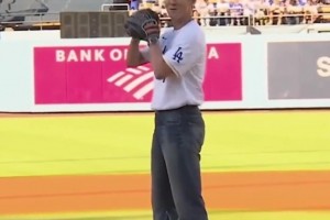 和大谷翔平谁是亚洲一哥？孙兴慜为道奇开球