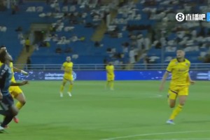 精彩！科曼鱼跃冲顶头球破门！胜利门将开大脚直接送助攻！