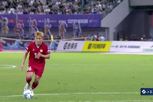 常州请来黄紫昌也没用？黄紫昌任意球攻门被泰州门将英勇扑出！