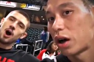 湖人中锋莱恩之前是书豪的队友！还当面夸：林书豪，很帅！