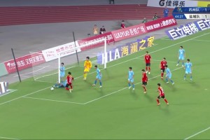 舍身护队！苏超盐城队防守中多人门前封堵力保城门不失