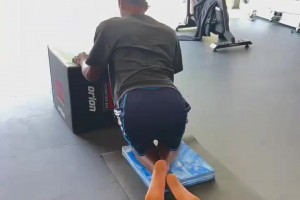 架海紫金梁！浓眉这身材放古代也是个威震一方的将领啊！