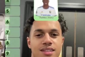 不擅长！名场面：孔蒂周中欧冠惨败后“胡言乱语”逗笑主持人！